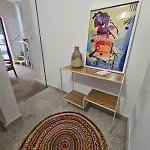 Lägenhet Real House